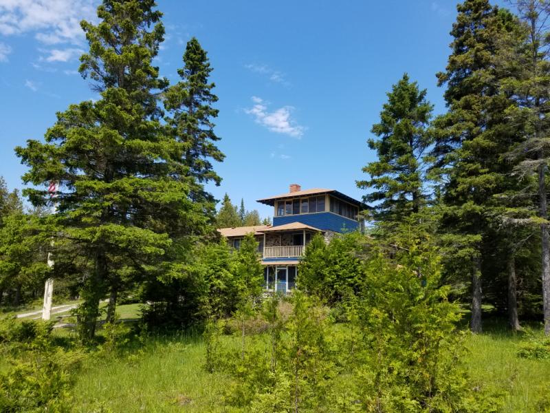 388170037r Drummond Island Realty