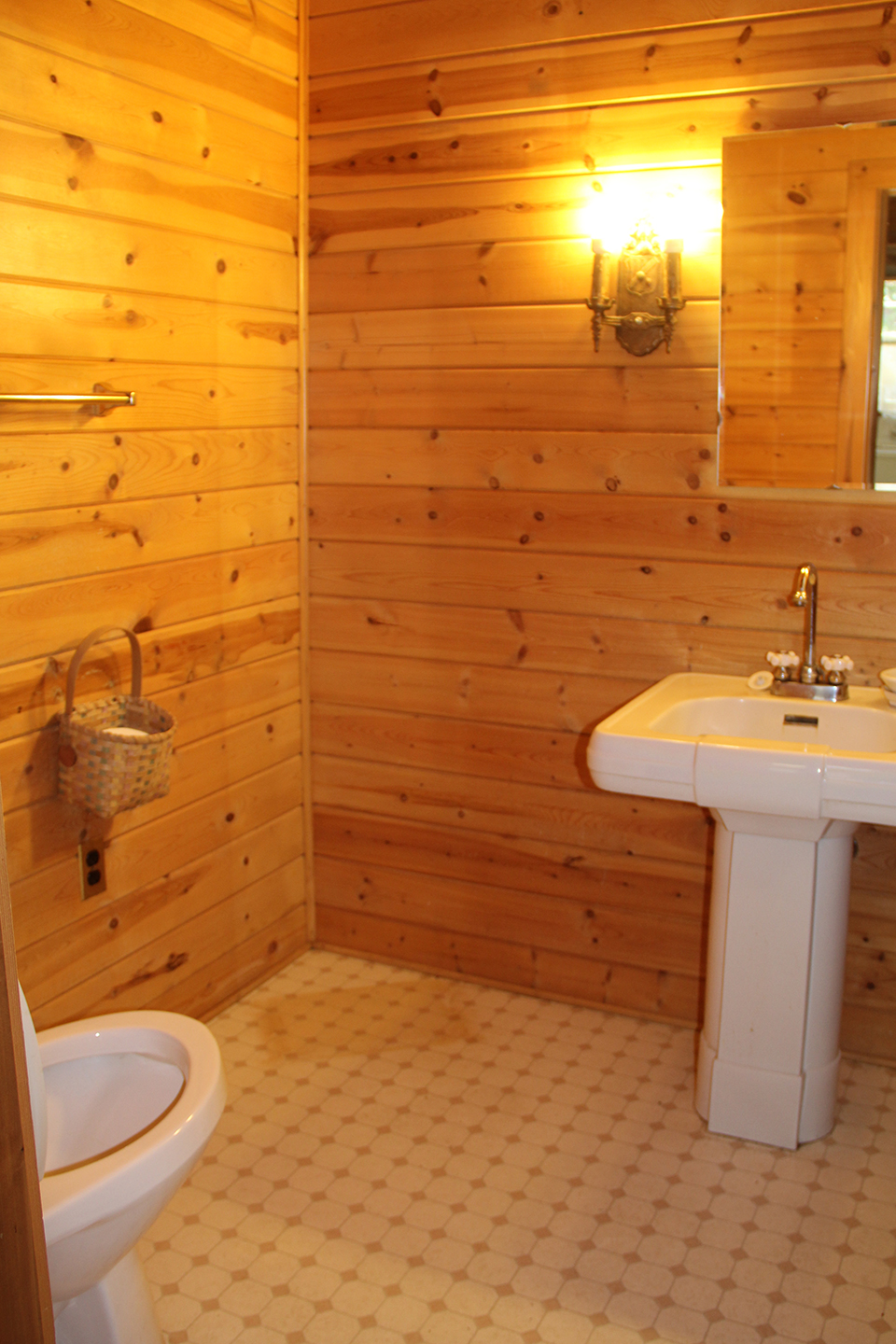 388200007New14 Drummond Island Realty